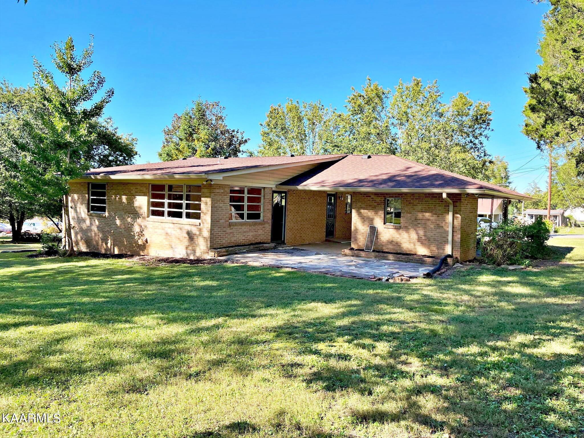 Photo 15 of 45 of 109 Cedar Circle house