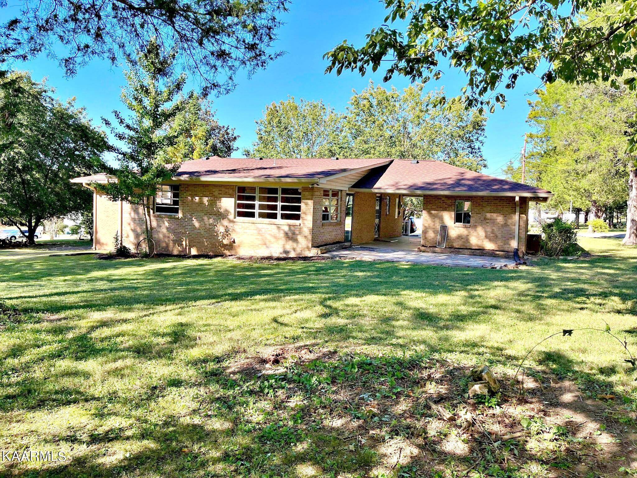 Photo 5 of 45 of 109 Cedar Circle house