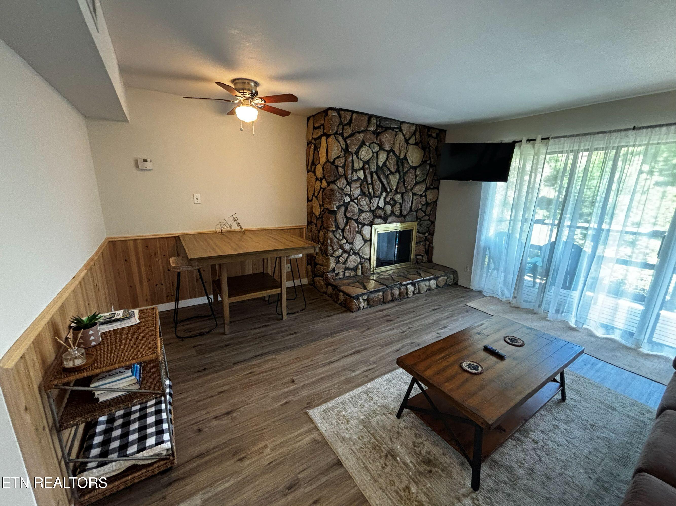 1081 Cove Rd APT 512