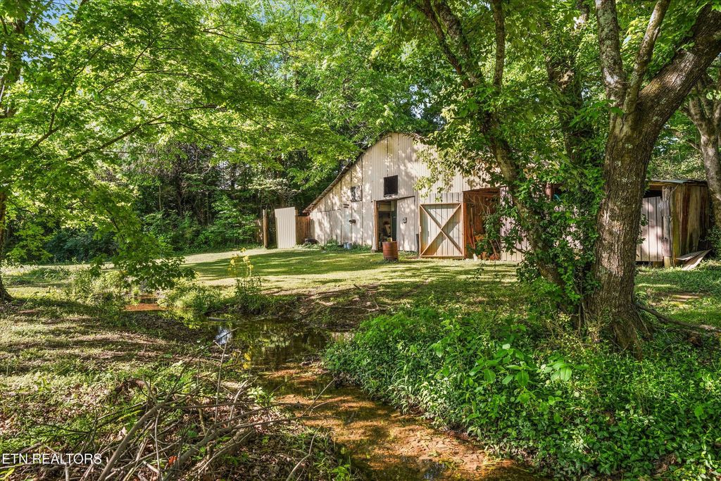 Photo of 7819 Pelleaux Rd, Knoxville, TN 37938 (MLS # 1339147)