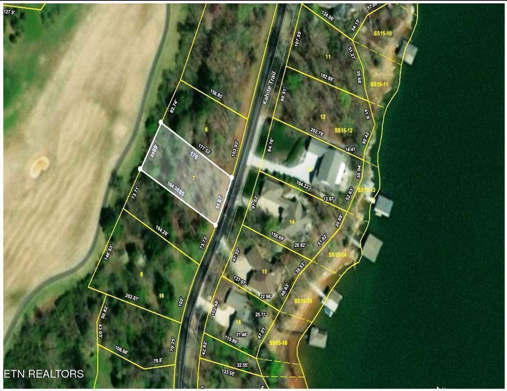 Photo of 924 Kahite Tr, Vonore, TN 37885 (MLS # 1258725)