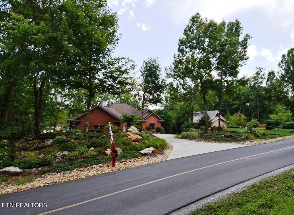 Photo of 924 Kahite Tr, Vonore, TN 37885 (MLS # 1258725)