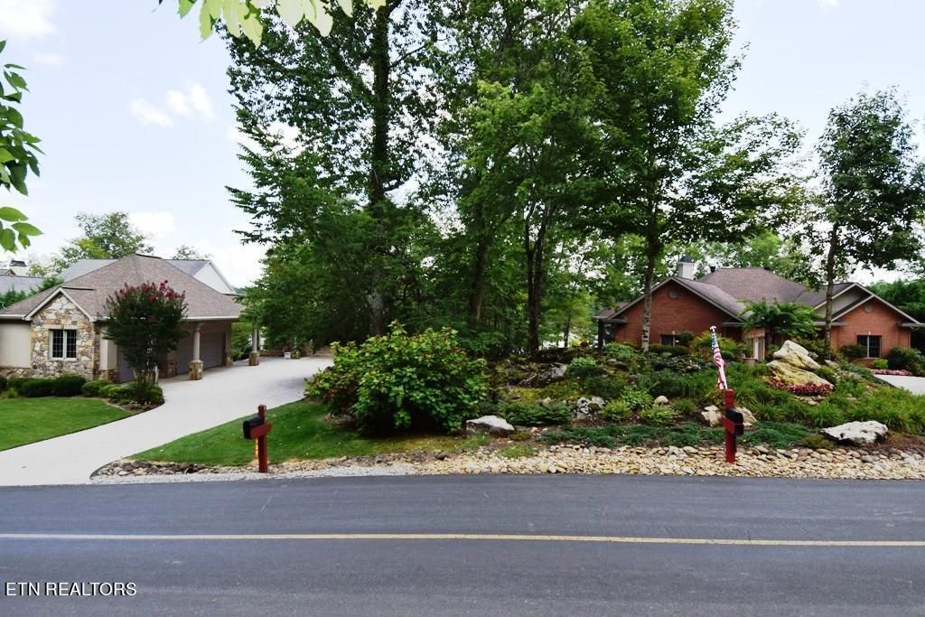 Photo of 924 Kahite Tr, Vonore, TN 37885 (MLS # 1258725)