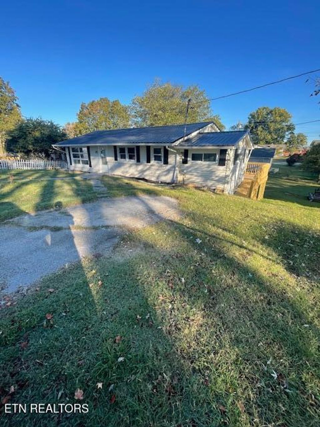 Photo of 720 Carson St, Jefferson City, TN 37760 (MLS # 1319730)