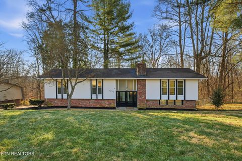 1057 W Outer Drive Oak Ridge TN 37830