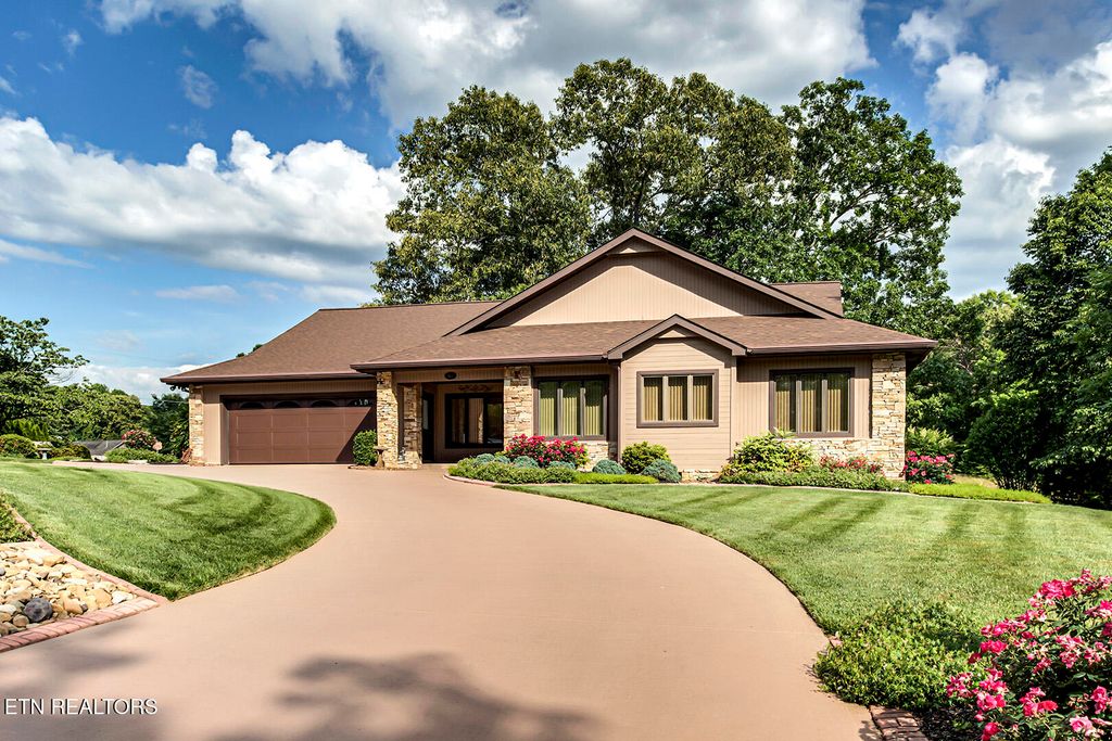 Photo of 116 Daleyuhski Trace, Loudon, TN 37774 (MLS # 1326235)