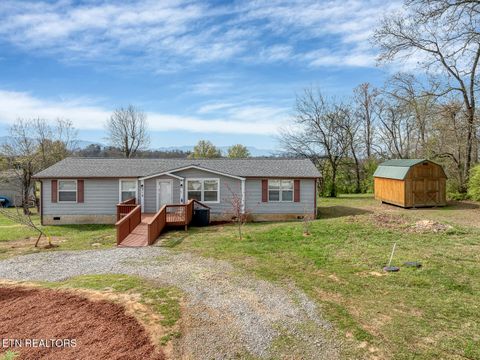 Photo of 319 Oak Leaf Circle, Maryville, TN 37804 (MLS # 1333766)