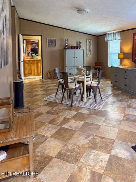 Tiny photo for 319 Oak Leaf Circle, Maryville, TN 37804 (MLS # 1333766)