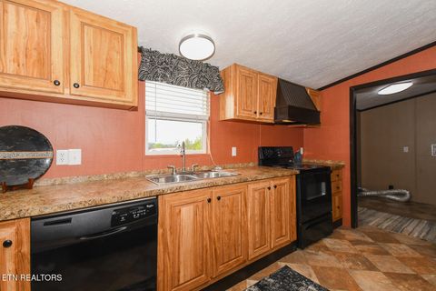 Tiny photo for 319 Oak Leaf Circle, Maryville, TN 37804 (MLS # 1333766)