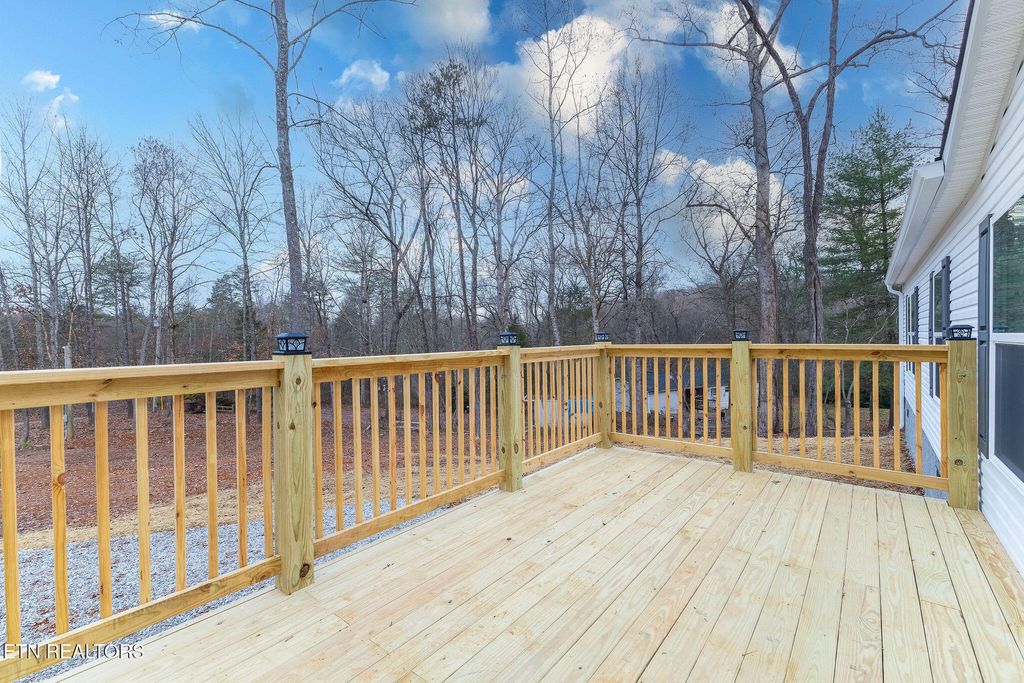 Photo of 132 Dennis Drive, Kingston, TN 37763 (MLS # 1285685)