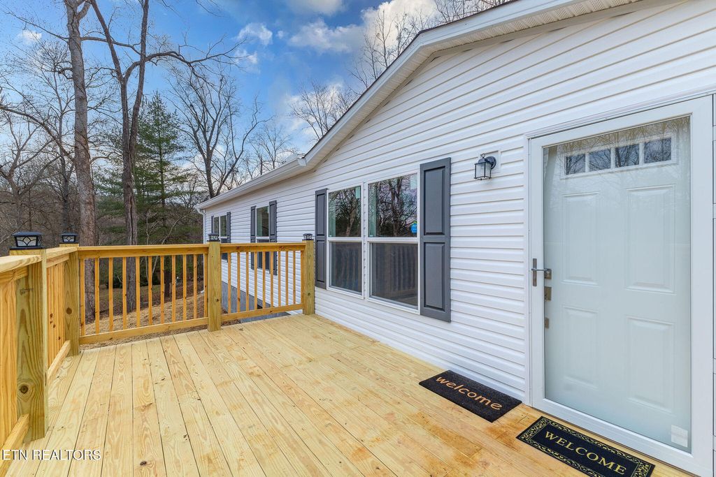 Photo of 132 Dennis Drive, Kingston, TN 37763 (MLS # 1285685)