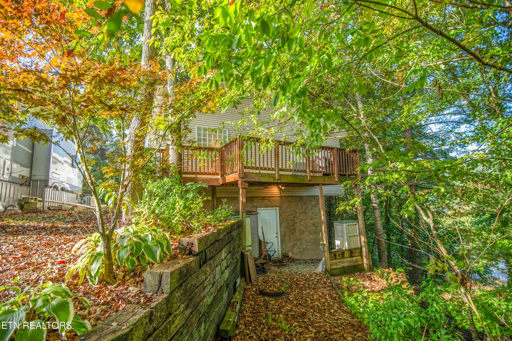 Photo of 837 Peacock Ridge Drive, Townsend, TN 37882 (MLS # 1253597)