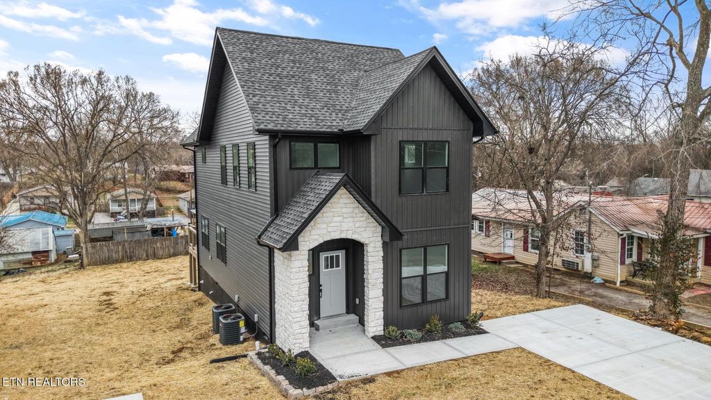 Photo of 921 Drive E, Knoxville, TN 37920 (MLS # 1330362)