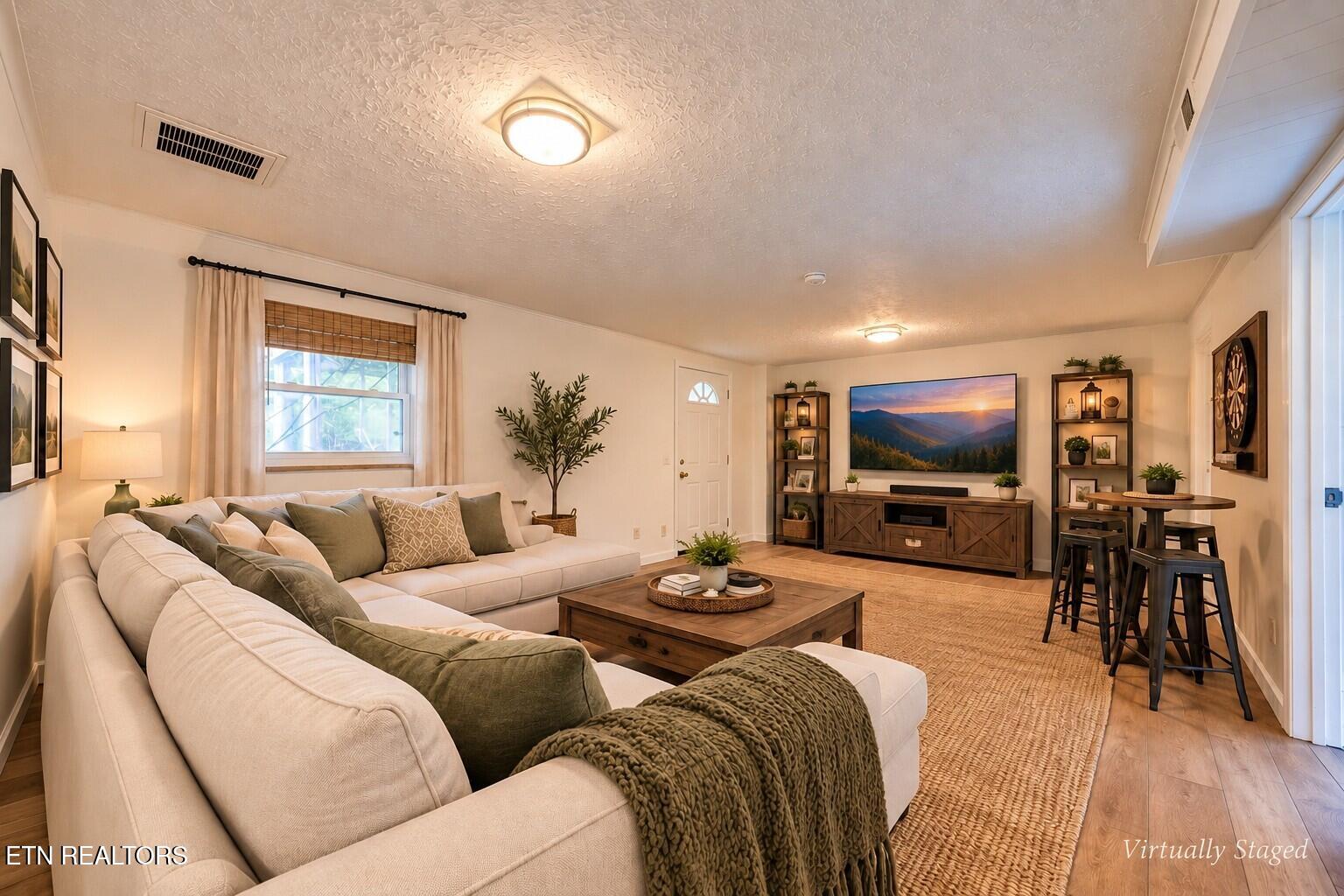 7001 Washington Pike Pike