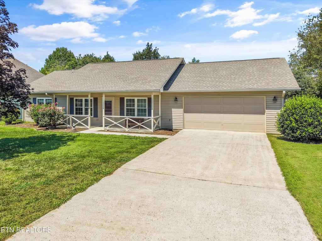 Photo of 143 Elokwa Way, Loudon, TN 37774 (MLS # 1353170)