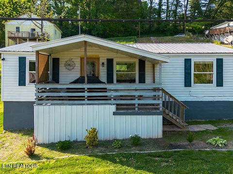 Photo of 510 Sewanee St, Harriman, TN 37748 (MLS # 1338233)