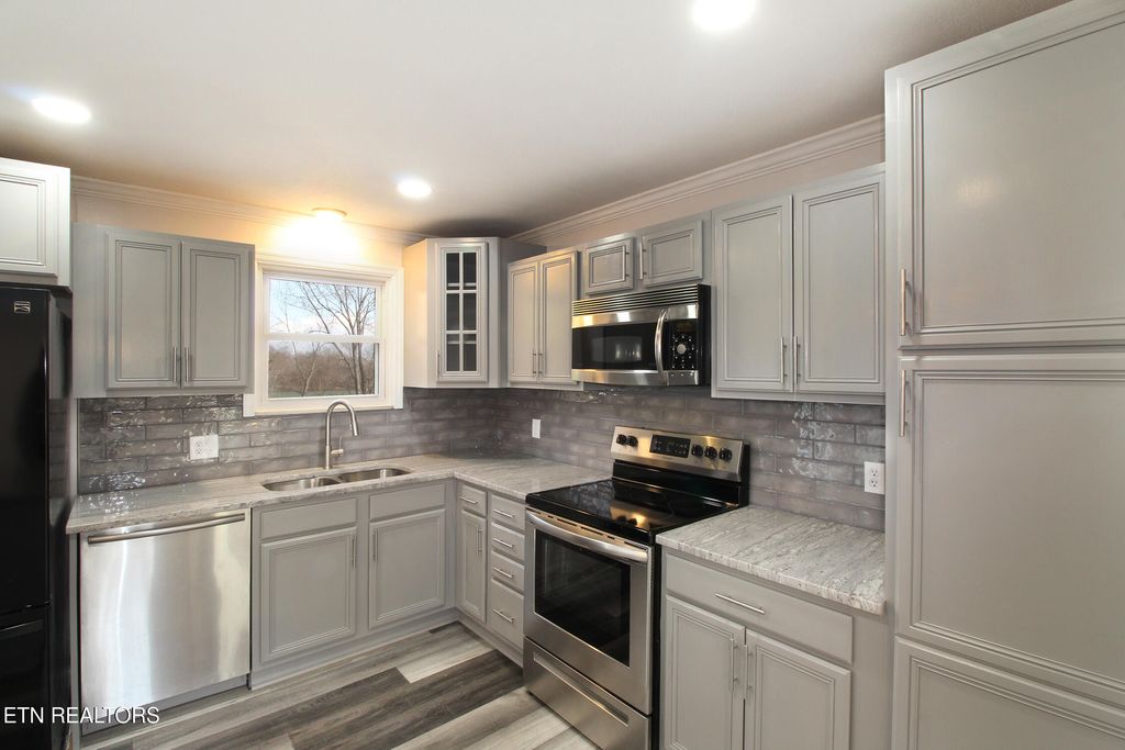 Photo of 7824 Cedarcrest Rd, Knoxville, TN 37938 (MLS # 1326241)