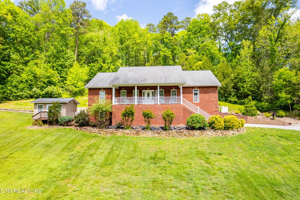 Photo of 349 Rudd Hollow Rd, Townsend, TN 37882 (MLS # 1300502)