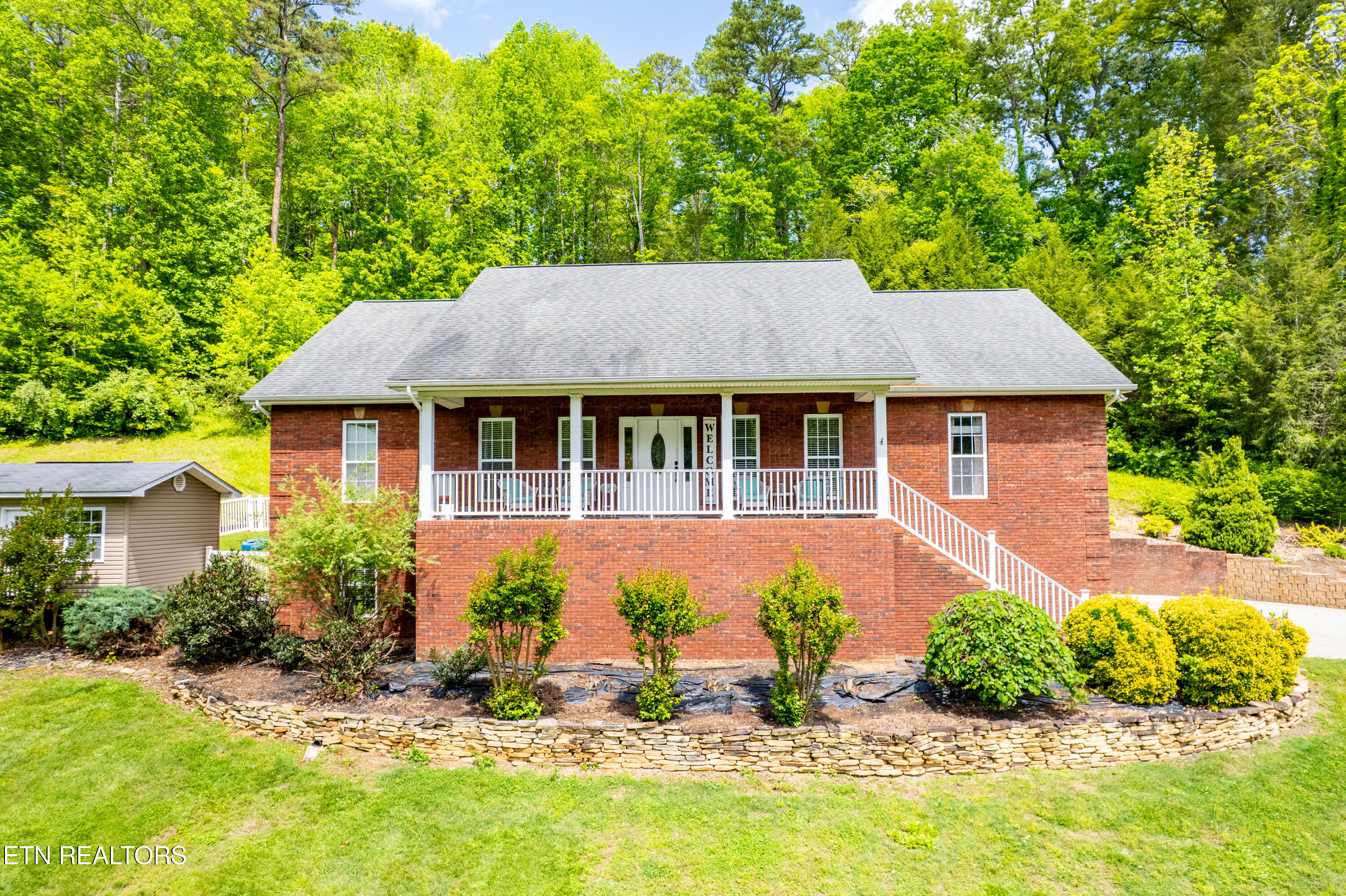 349 Rudd Hollow Rd