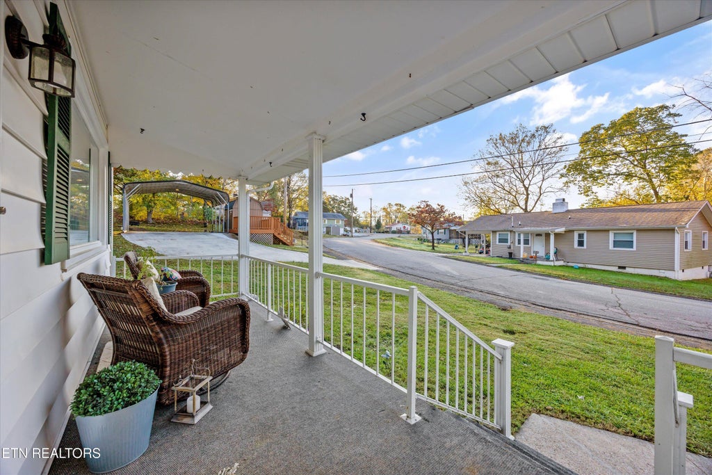Photo of 106 Paoli Lane, Oak Ridge, TN 37830 (MLS # 1320439)