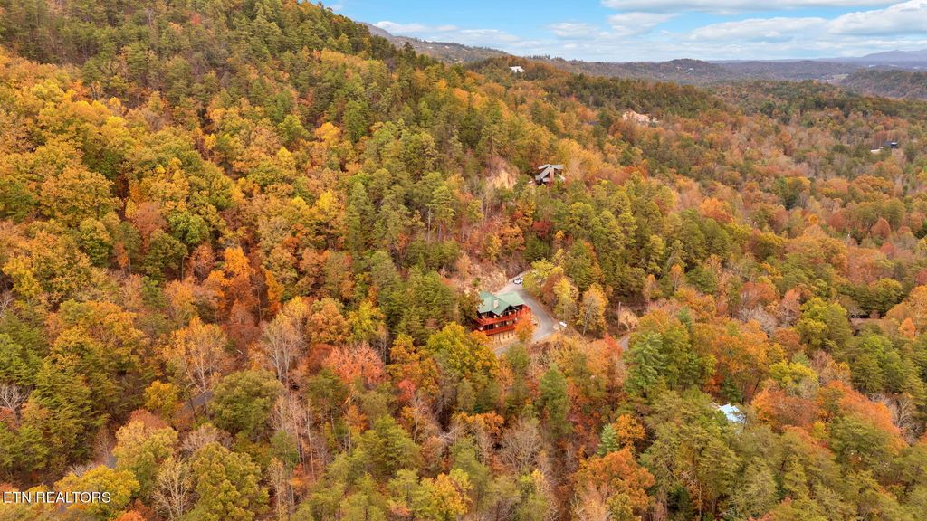 Photo of 3060 Walden Ridge Rd, Sevierville, TN 37862 (MLS # 1340543)