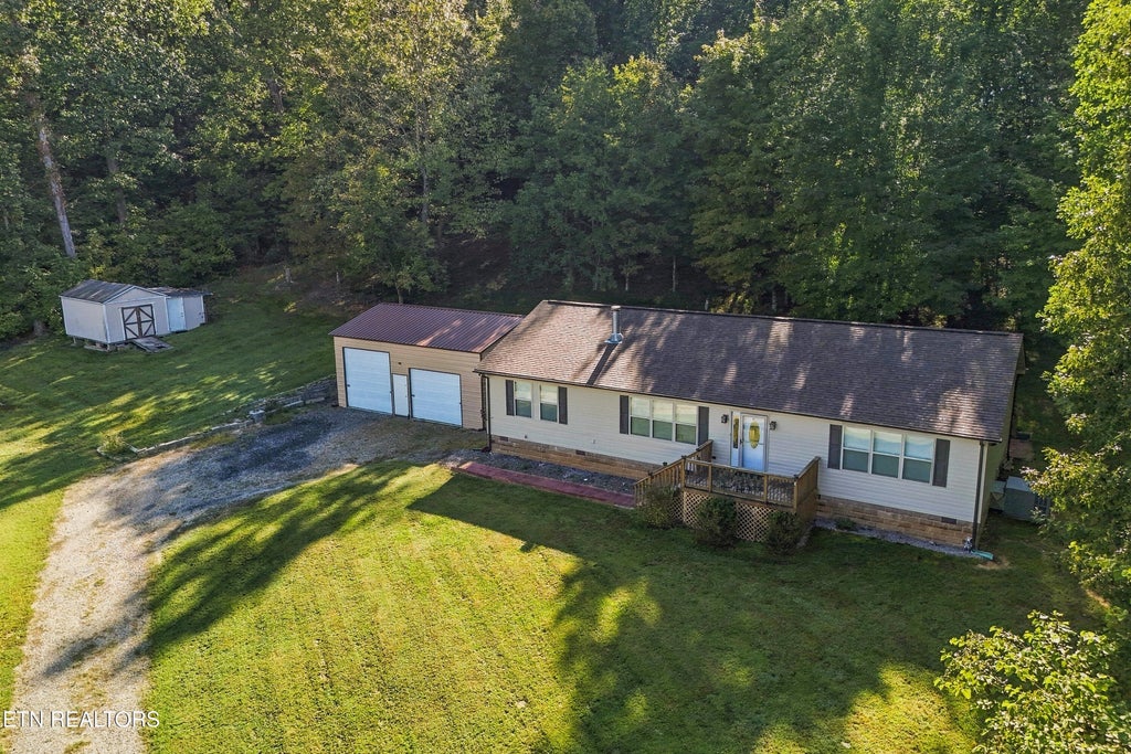 Photo of 2021 Compton Court, Sevierville, TN 37876 (MLS # 1358003)
