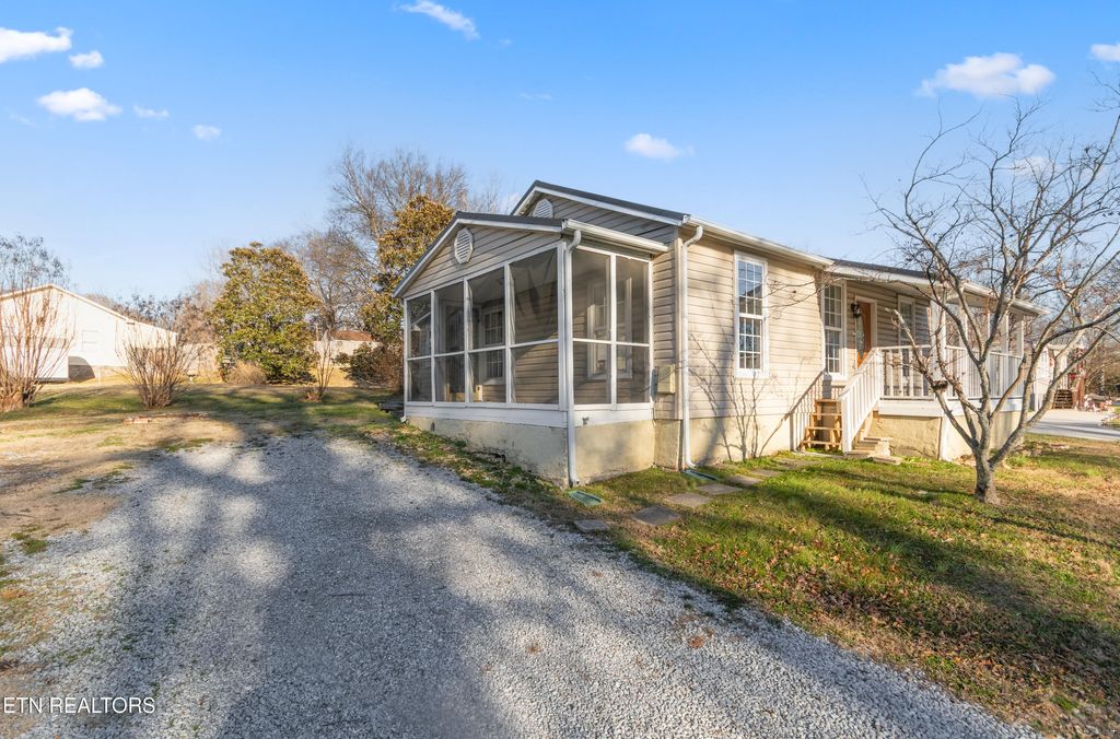 Photo of 5824 2nd Lane, Knoxville, TN 37912 (MLS # 1326430)