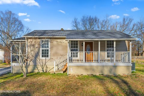 Photo of 5824 2nd Lane, Knoxville, TN 37912 (MLS # 1326430)