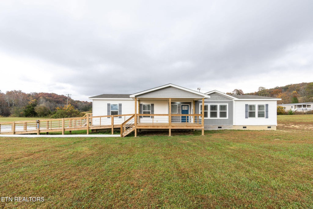 Photo of 673 Aaron Davis Rd, Speedwell, TN 37870 (MLS # 1359194)