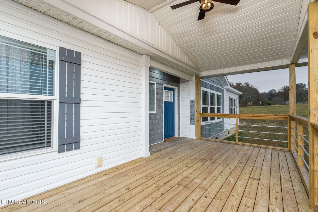 Photo of 673 Aaron Davis Rd, Speedwell, TN 37870 (MLS # 1359194)