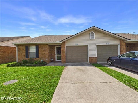 Photo of 7929 Dighton Way, Powell, TN 37849 (MLS # 1353012)