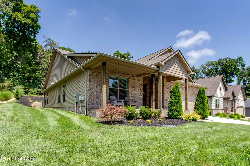 Photo of 308 Okema Way, Loudon, TN 37774 (MLS # 1348746)