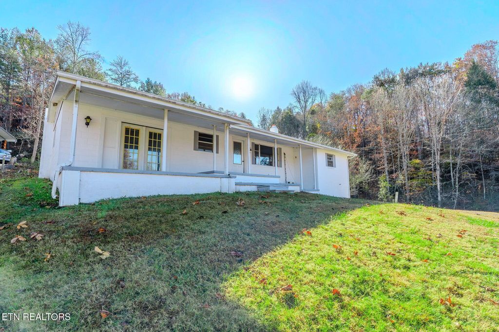 Photo of 158 Stiles Rd, Madisonville, TN 37354 (MLS # 1322491)