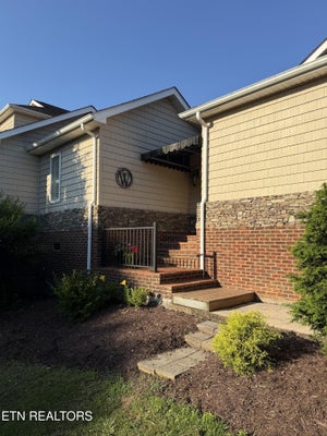 34 WHITEHALL, BRISTOL, TN 37620 - Image 4e3825dae4d365dfcf8afc95ab2aee4f/2453732070