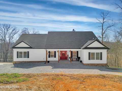 914 Skyline Drive Harriman TN 37748