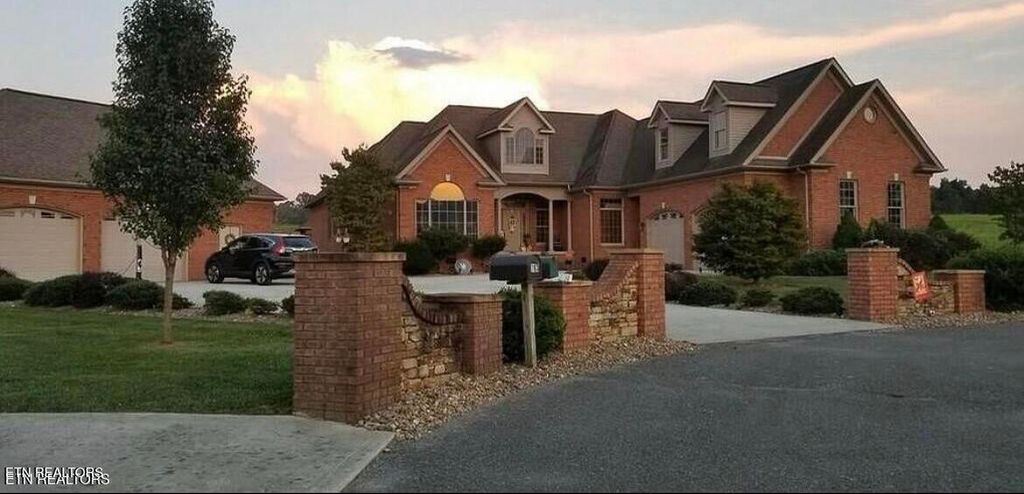 Photo of 164 Ashley Court, Speedwell, TN 37870 (MLS # 1330832)