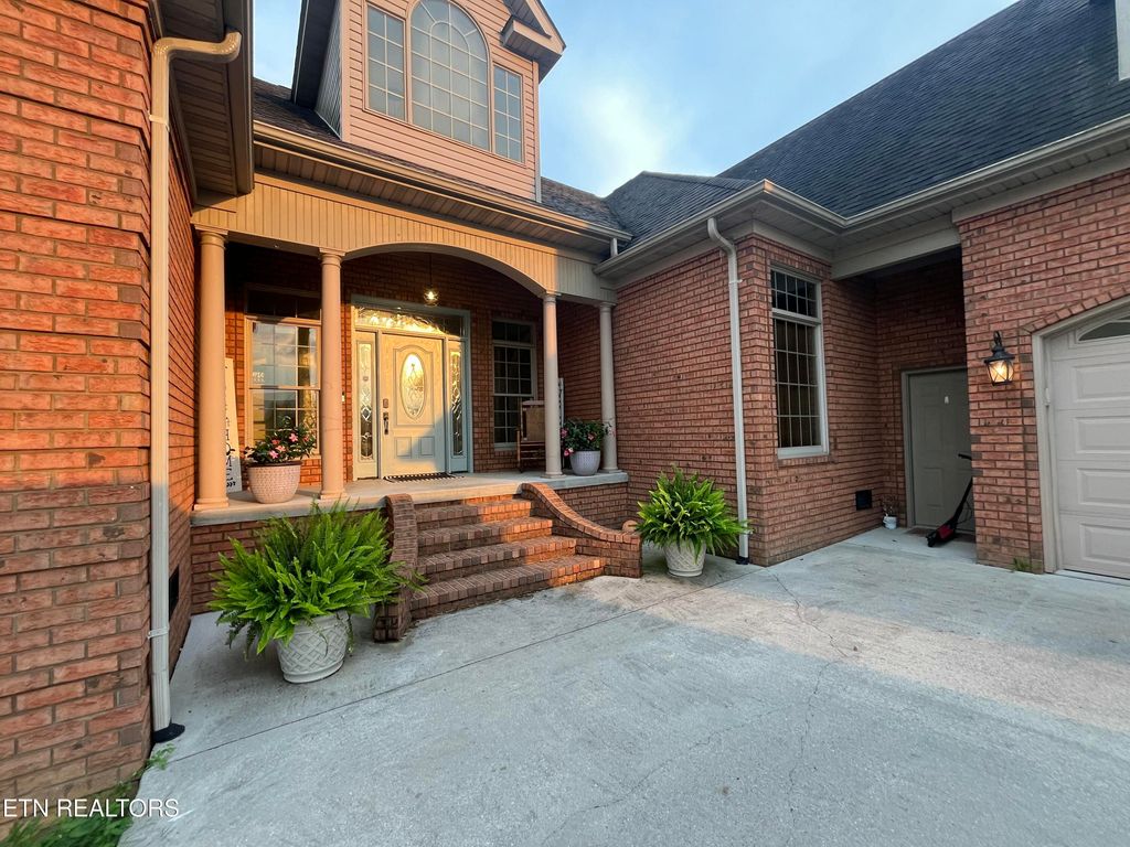 Photo of 164 Ashley Court, Speedwell, TN 37870 (MLS # 1330832)