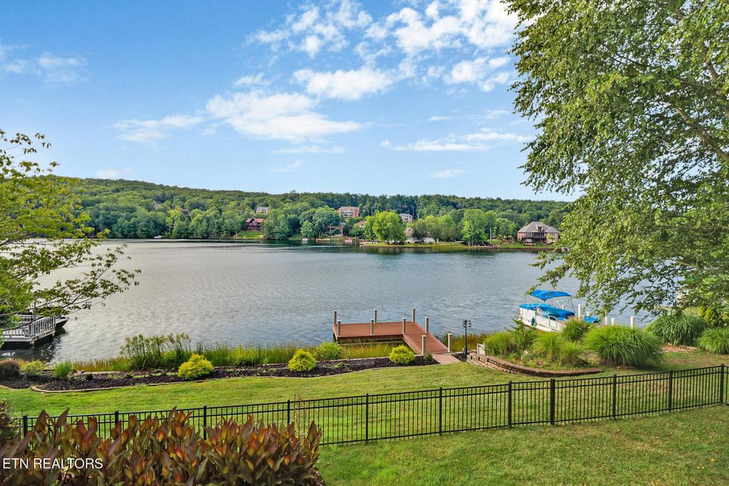 Photo of 21 Mariners Court, Fairfield Glade, TN 38558 (MLS # 1260385)
