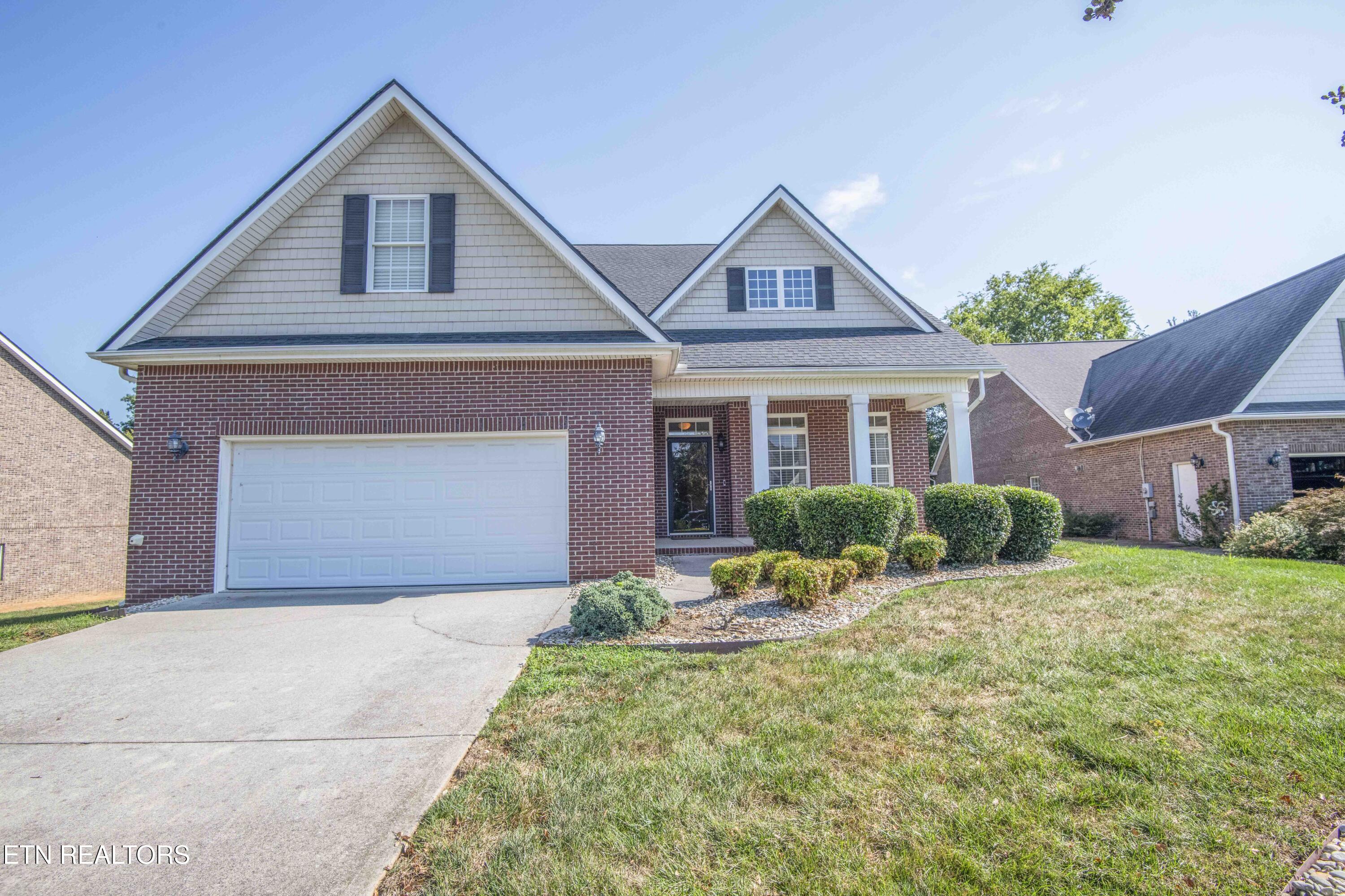 119 Waterston Way