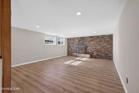 Tiny photo for 98 Oklahoma Ave, Oak Ridge, TN 37830 (MLS # 1329479)