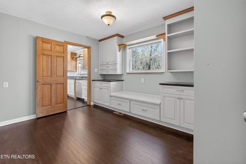 Tiny photo for 98 Oklahoma Ave, Oak Ridge, TN 37830 (MLS # 1329479)