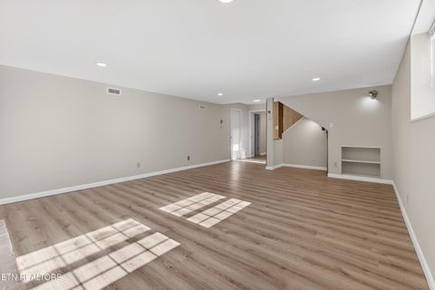 Tiny photo for 98 Oklahoma Ave, Oak Ridge, TN 37830 (MLS # 1329479)