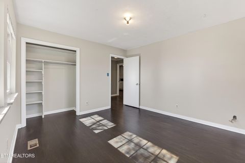 Tiny photo for 98 Oklahoma Ave, Oak Ridge, TN 37830 (MLS # 1329479)