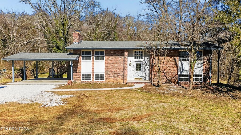 Photo of 98 Oklahoma Ave, Oak Ridge, TN 37830 (MLS # 1329479)