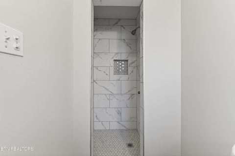 Tiny photo for 98 Oklahoma Ave, Oak Ridge, TN 37830 (MLS # 1329479)