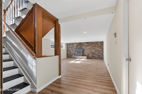 Tiny photo for 98 Oklahoma Ave, Oak Ridge, TN 37830 (MLS # 1329479)