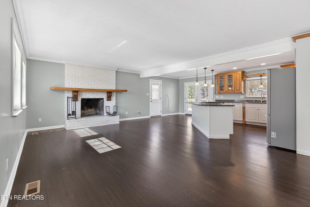 Photo of 98 Oklahoma Ave, Oak Ridge, TN 37830 (MLS # 1329479)