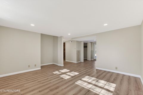 Tiny photo for 98 Oklahoma Ave, Oak Ridge, TN 37830 (MLS # 1329479)