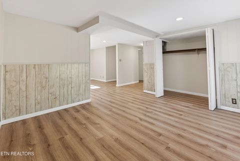 Tiny photo for 98 Oklahoma Ave, Oak Ridge, TN 37830 (MLS # 1329479)