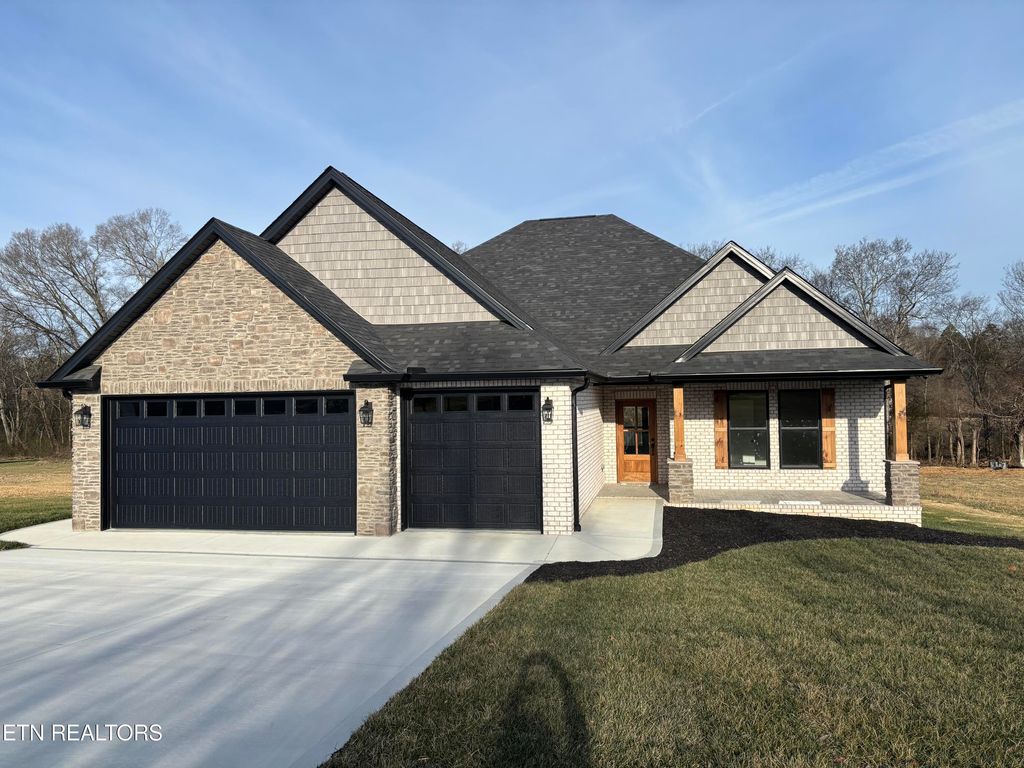 Photo of 130 Old Hickory Circle, Madisonville, TN 37354 (MLS # 1318169)